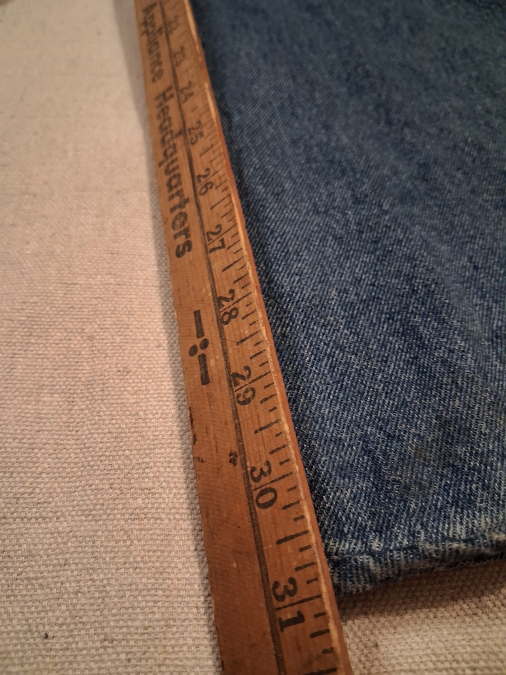 Hollister Ultra High-Rise Baggy Jeans Women's Size 8R (Waist 29R) - Picture 8 of 12